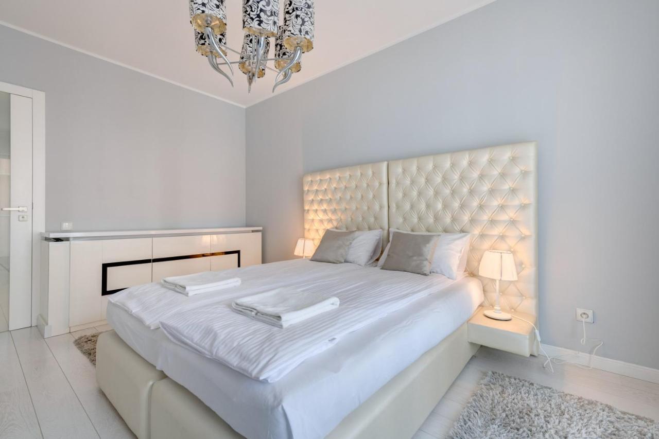 Waterlane Marina By Live & Travel Apartments Gdansk Luaran gambar